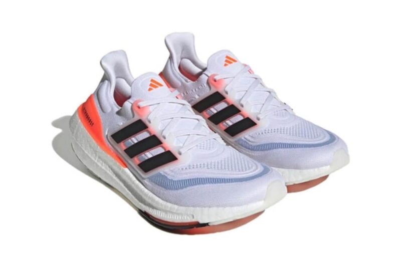 adidas Ultra Boost 2023 Light 3